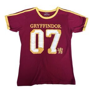 Harry Potter Gryffindor Shirt Size XS Red 07 Quidditch Jersey Universal Studi